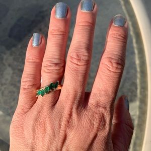 14K gold emerald ring